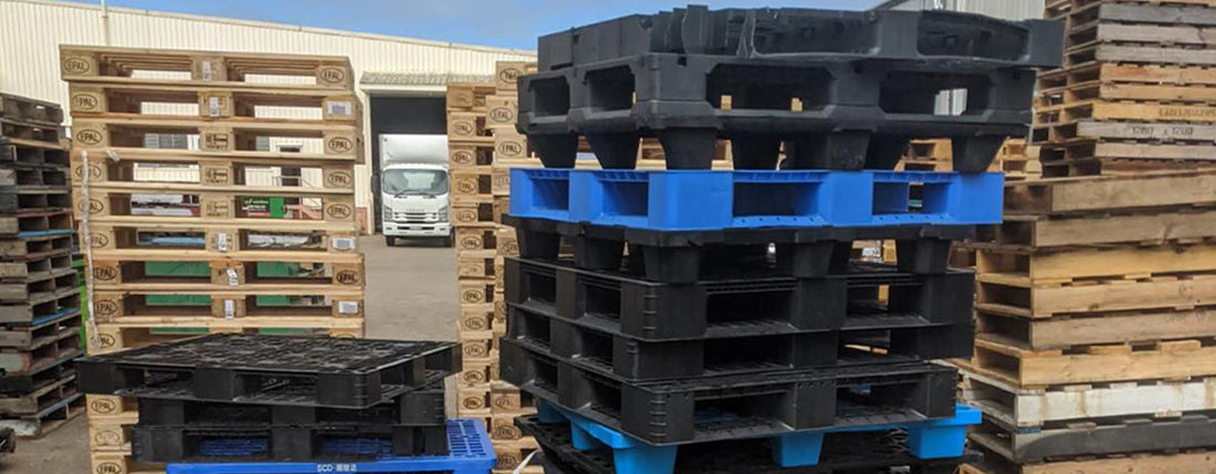 Comparison of Plastic and Wooden Pallets in Industrial Packaging