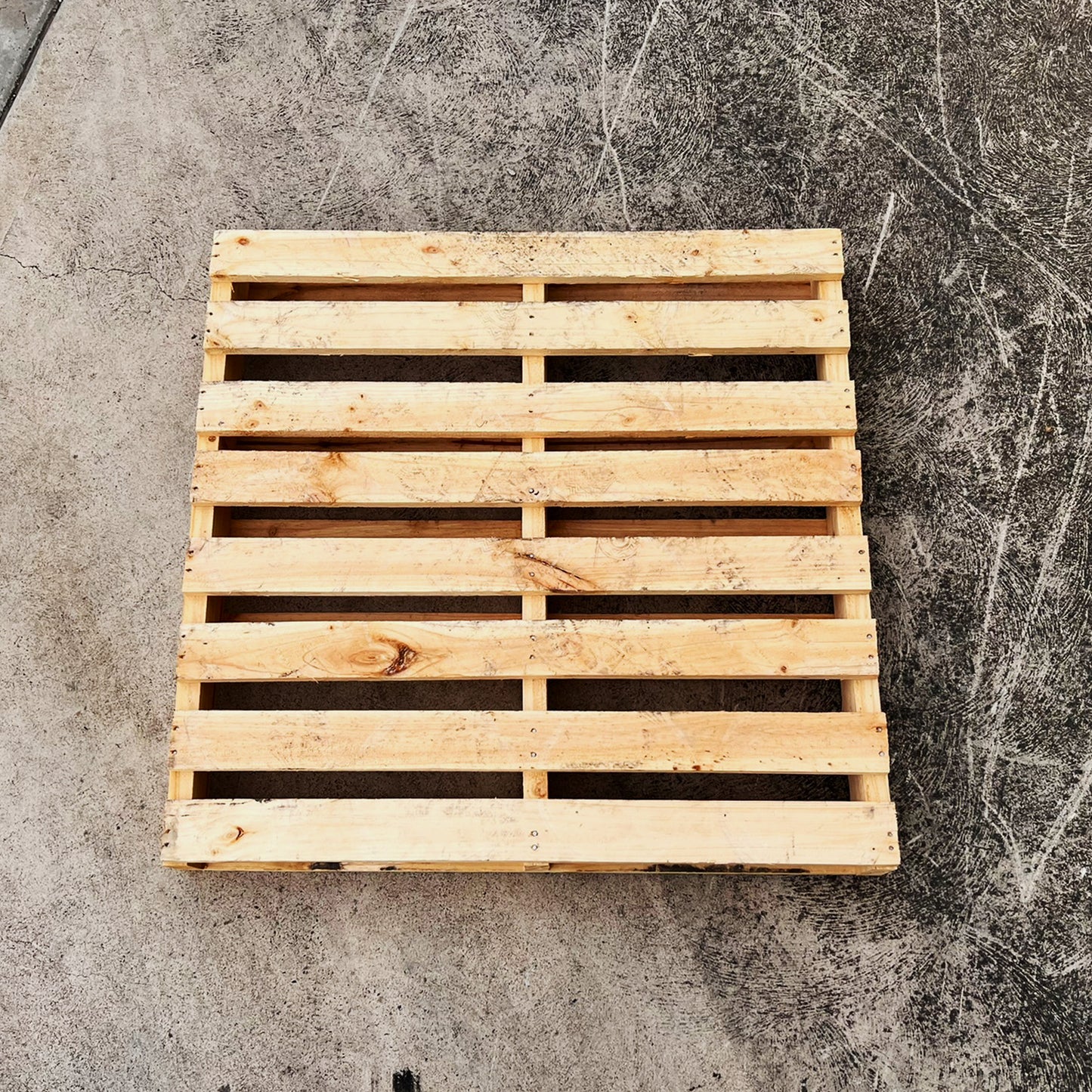 Top Pallets heavy-duty Australian standard pallet